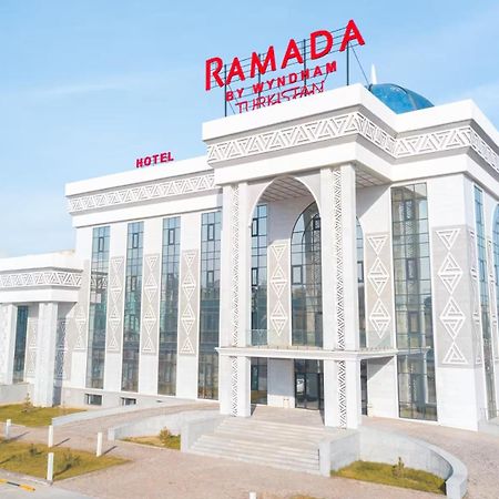Отель Ramada By Wyndham Туркестан Экстерьер фото